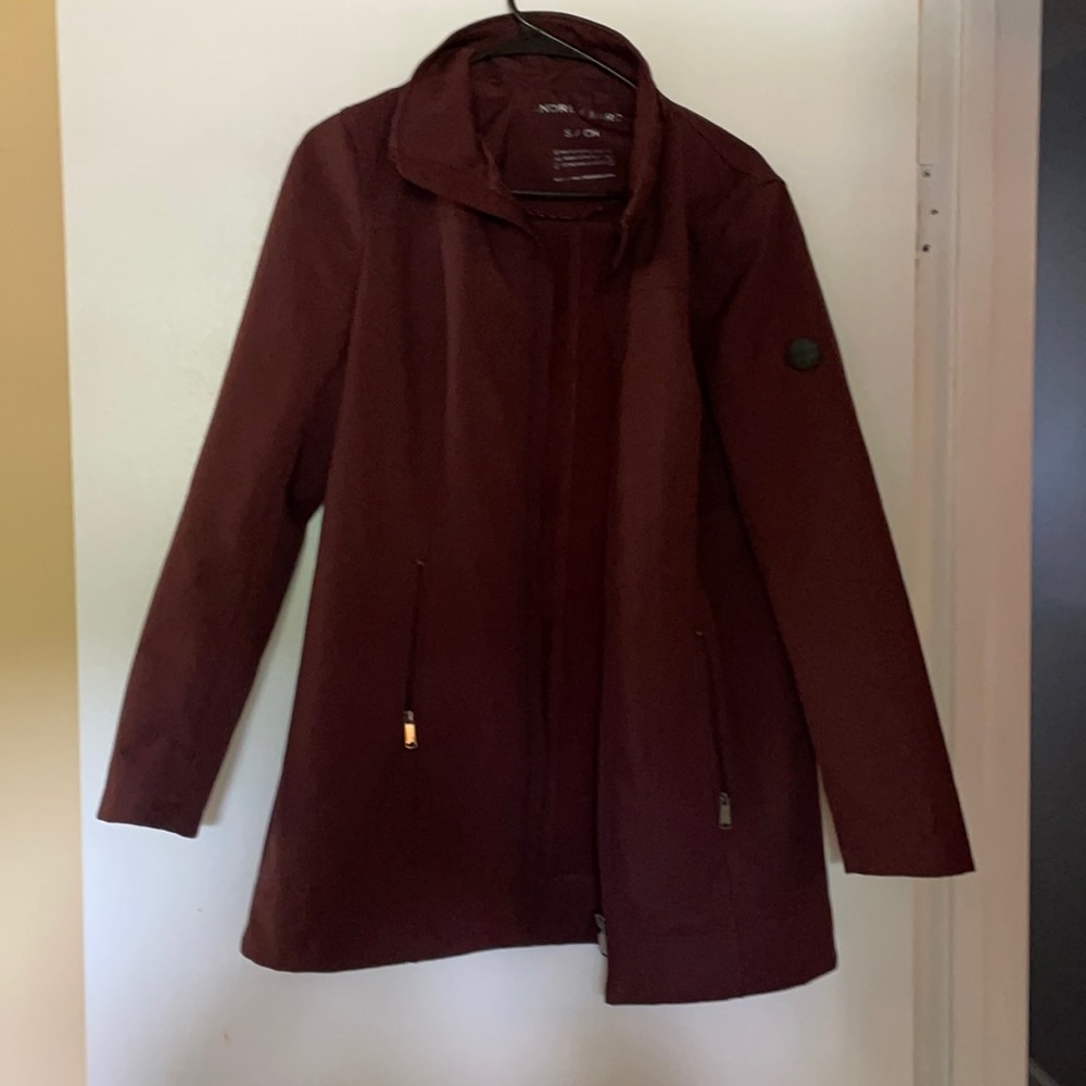 Medium water resistant jacket